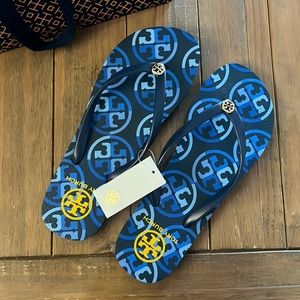 TORY BURCH | Women's Thin Blue Flip Flops Logo Size 8 New Tags Rare Sold Out